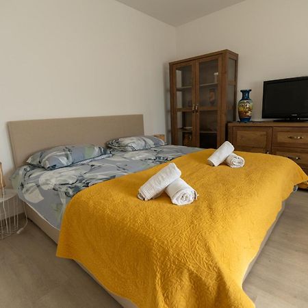 Two-Bedroom Apartment Rea In Rovinj Ngoại thất bức ảnh