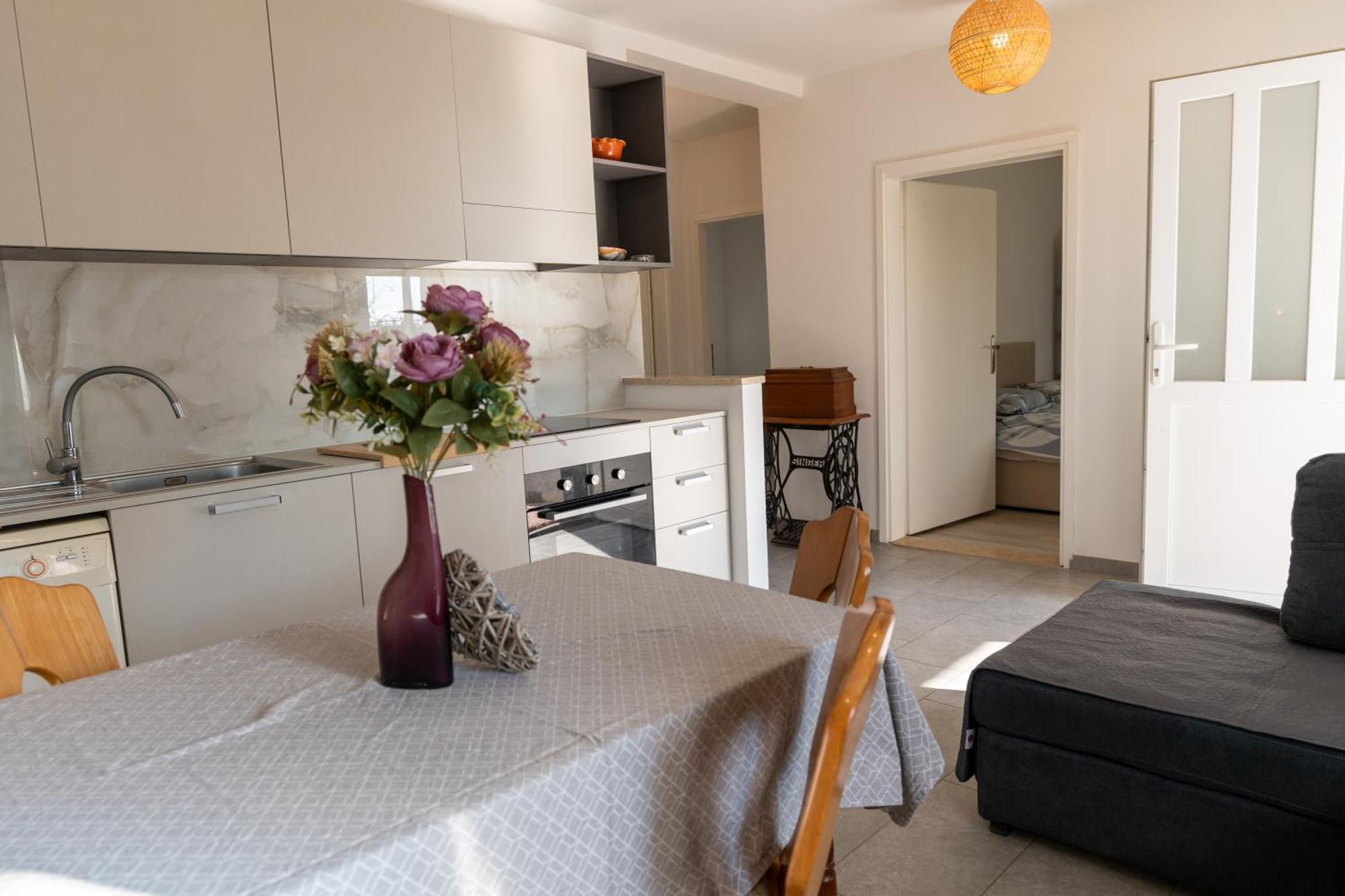 Two-Bedroom Apartment Rea In Rovinj Ngoại thất bức ảnh